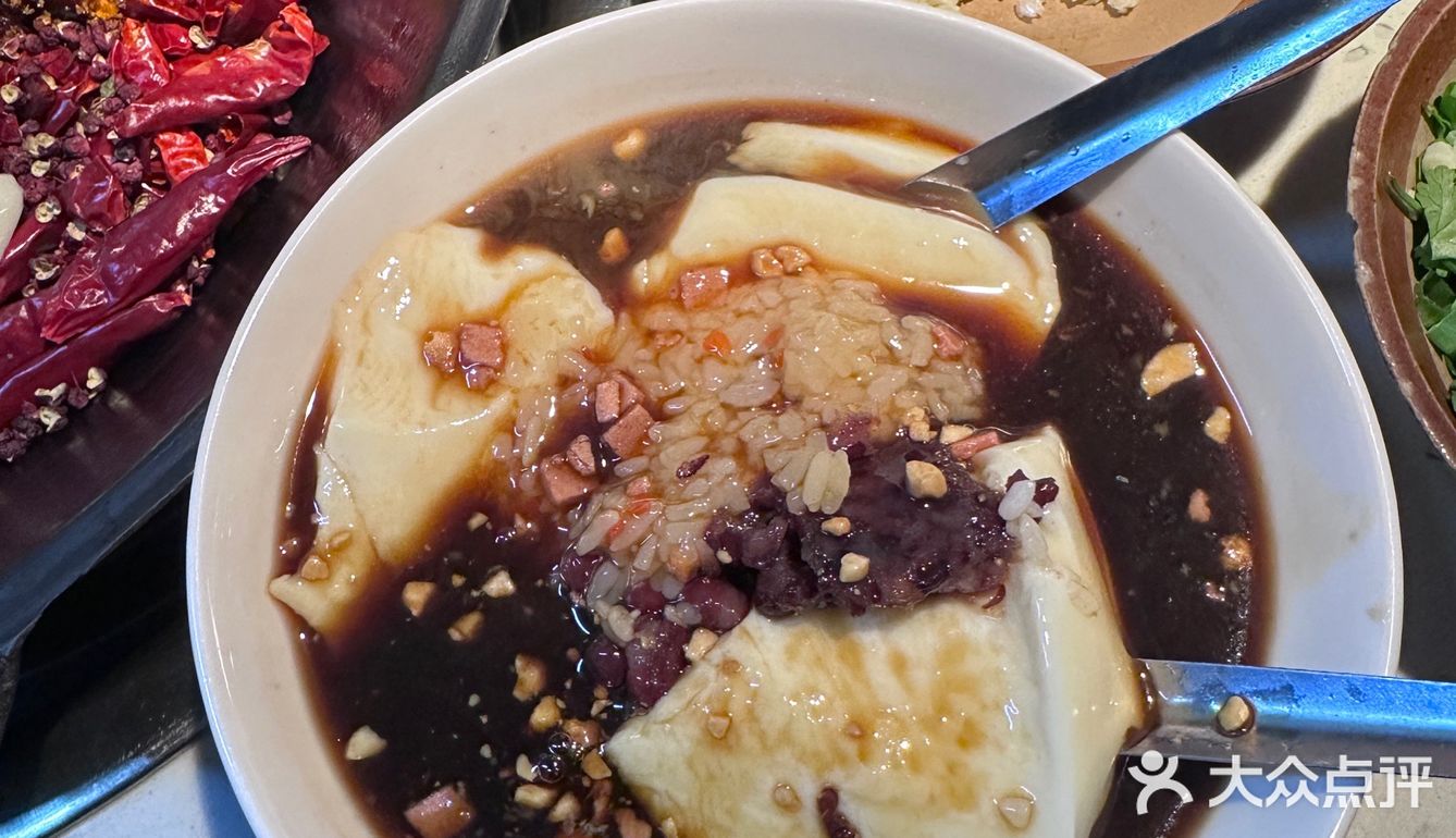 卧卧卧❗️这么贵的锅底还排队