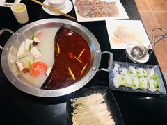 -吴记老锅底麻辣火锅(福州路店)