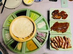 鸭皮沾跳跳糖-羲和雅苑•北京烤鸭(国贸商城店)