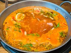 -野山舂·贵州现舂酸汤火锅(鸿通城店)