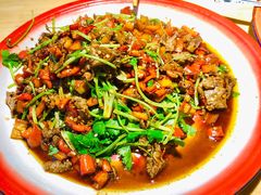 18秒爆黄牛肉-思博半步颠小酒馆(梦时代店)
