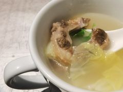 牛尾汤-穹六人间 people 6(岳阳路店)