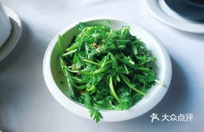 Sour Chrysanthemum Greens