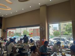 -覃记海鲜美食餐厅