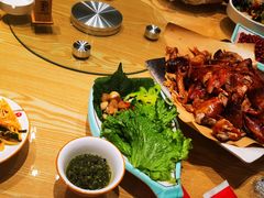 坑烤大公鸡-民窑私烤土窑坑烤大公鸡