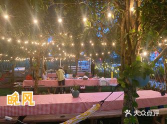 假日，驱车前往半山坡生态农庄，体会到了如同过年一般的