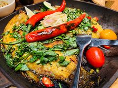 香茅草烤罗非鱼-云海肴·汽锅鸡·云南代表菜(天山百盛优客店)