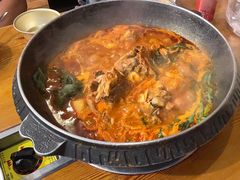 土豆排骨火锅-喇喇排骨火锅·传统韩式脊骨汤(望京西园总店)