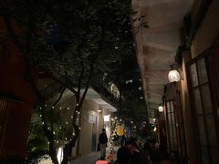 -SISTERS BAR RESTAURANT川意酒馆(嘉善老市H楼店)
