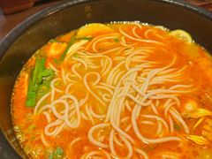 -银米·云南传统过桥米线(双廊黑金冠店)