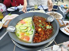 鸳鸯锅-秦巴石锅鱼