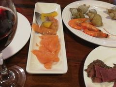 -四海一家自助餐(益田假日广场店)