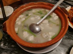 时蔬豆腐鱼头煲-紫金食坊(江南西路店)