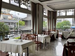 靠窗位-怡园饭店-餐厅(四望亭店)
