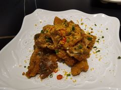 -鼎泰亨·海鲜牛肉餐厅(滨江店)