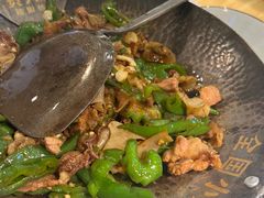 -费大厨辣椒炒肉(高铁吾悦广场店)