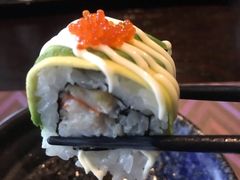 牛油果软壳蟹卷-羽山料理