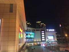 -五缘湾悦都汇购物中心