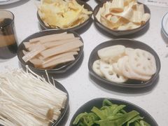 -三江源活鱼现烤(维多利摩尔城店)