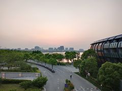 -上海滴水湖皇冠假日酒店