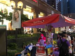 -詹爷爷乌节路街头冰淇淋