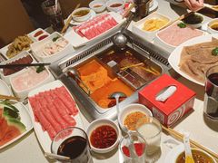 -海底捞火锅鲜切牛肉主题店(长寿路店)