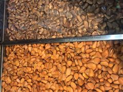 烤糖薯，柿子饼，栗子，自烤大腰果，，松子，糖葫芦……-隆美栗园(重庆路店)