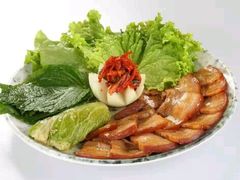 菜包肉-闯关东东北农家菜(崂山石老人店)