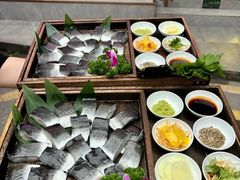 -围炉肉舍•炭烤活鳗•丹东海鲜烤肉(步行街店)