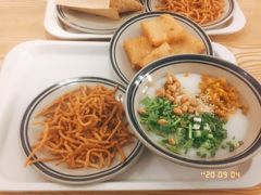 -正南齐北·老街糯米团(洪崖洞店)