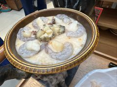 -老牌坊云南鱼豆花火锅(哈西万达店)