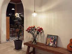 -花苑里咖啡(威远店)