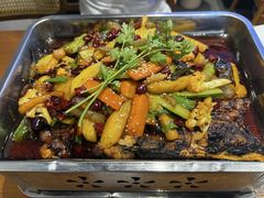 -干老庆贵州留一手烤鱼·地摊火锅(财经大学店)