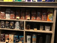 零售区-星巴克臻选(广州沙面店)