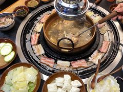 -阿山卓·野生菌火锅·纳西火塘烤肉