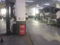 -利豪广厦吉利专营店