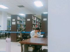 -兰州财经大学图书馆(段家滩校区)