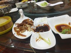 -六和聚传统烤鸭.天津菜(和平店)