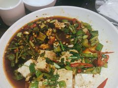 -山妹子铁锅炖