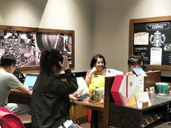 大堂-星巴克(哈尔滨松雷店)