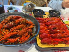 -肥肥虾庄·金牌油焖大虾(汉口城市广场店)