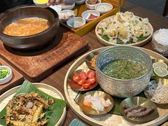 -良米山·云南野生菌过桥米线(上海首店)
