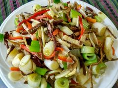 -88号小吃店·经典云南菜·地道纳西美食