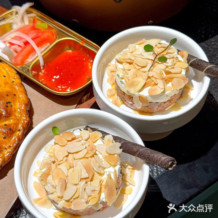 新疆手作果然好吃s了。土豆库家的正宗新疆菜