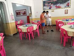 大堂-湘里湘亲饭店(闸坡店)