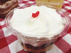 -红宝石·鲜奶小方·海派西点房(南丹店)