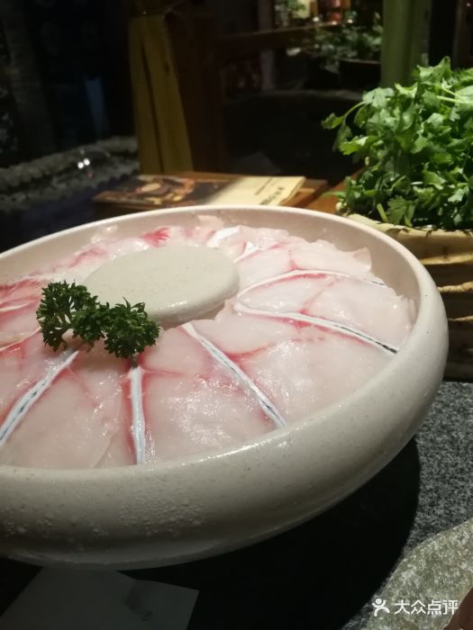老牌坊鱼豆花火锅(开发区店)丽江斑鱼片图片 - 第3张