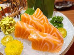 厚切三文鱼-隐月· 㐂和食屋(芝罘万达公馆店)