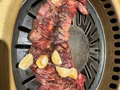 -炼火烤肉店
