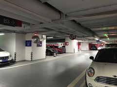 -成都银泰中心-停车场